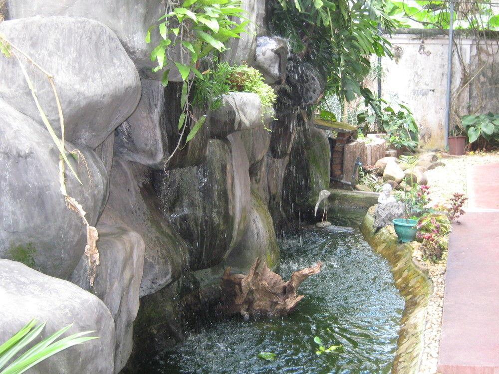 Zen Rooms Modern City Inn Негомбо Экстерьер фото