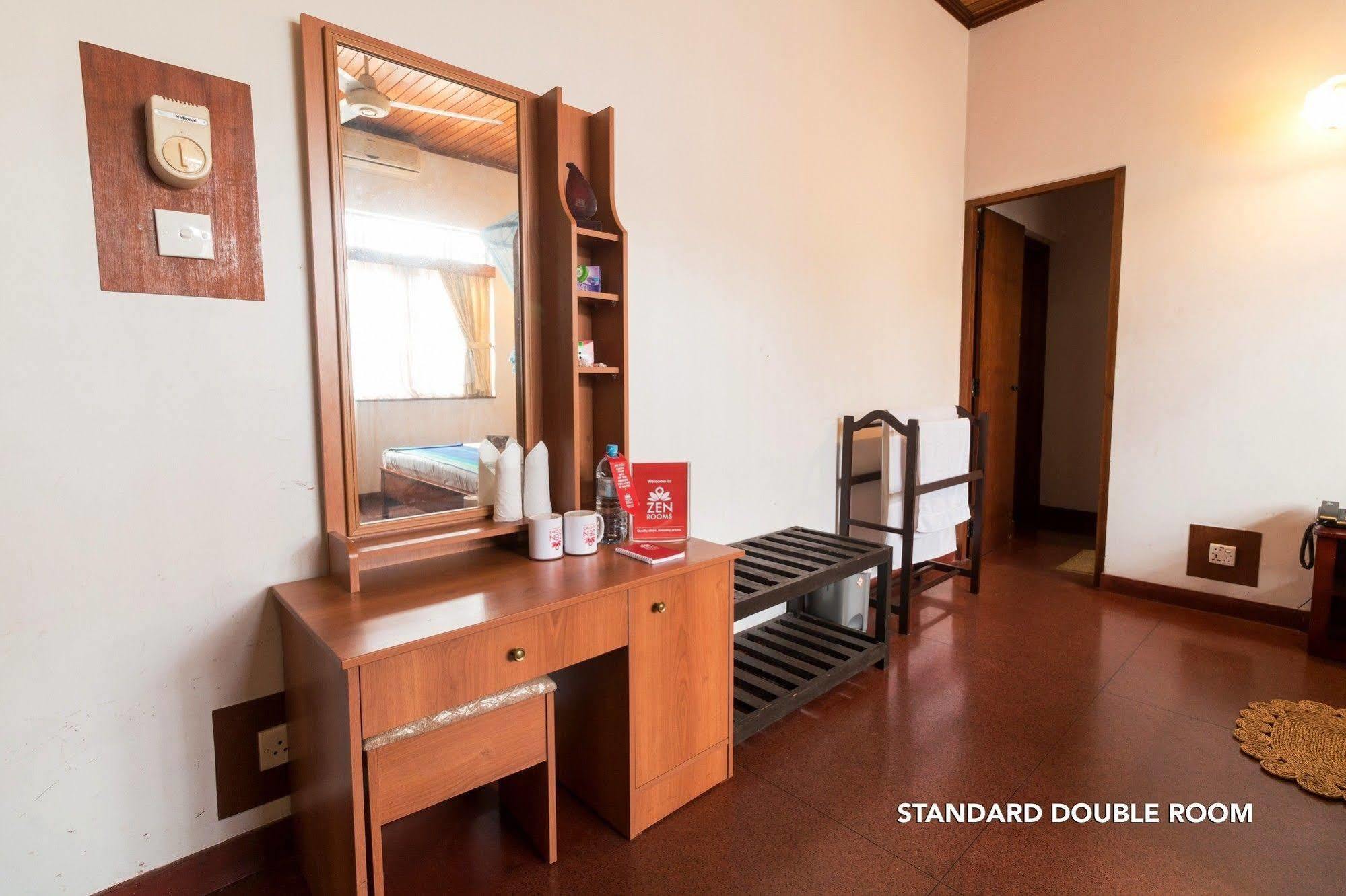 Zen Rooms Modern City Inn Негомбо Экстерьер фото